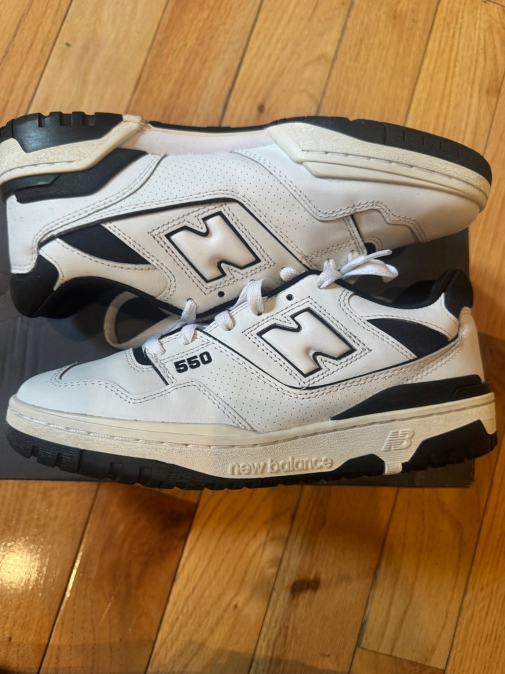 New Balance 550 (OREO)White and Black Leather Sneakers